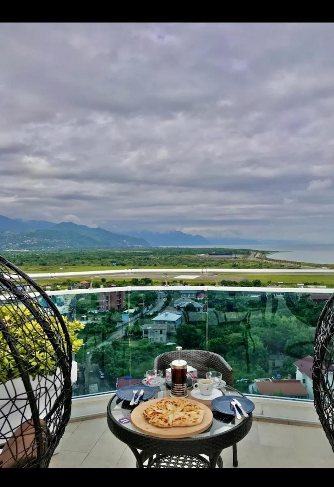 Sunrise Apart-Hotel Batumi Exterior photo
